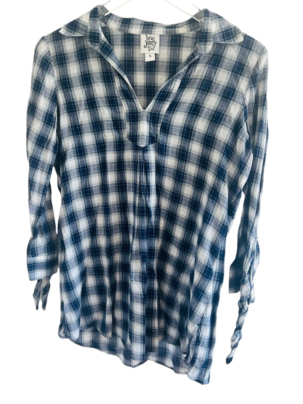 Blue Plaid V-Neck Tunic Shirt - Small